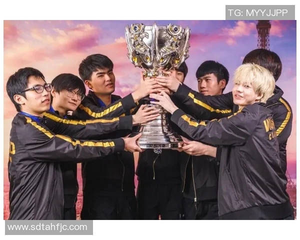 DOTA2赛事经验排行榜揭晓FPX战队荣登第九位引发关注